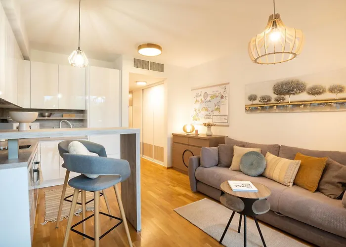 Mountain Jula アパート